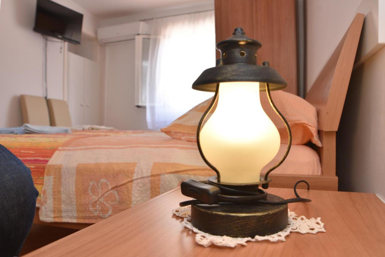 Apartment Anamarija Valun Esterno foto